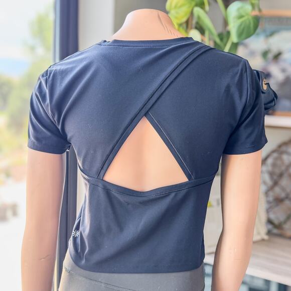 Athleta, Black Transcend Open Back Tee, Women’s Medium, Activewear - Picture 1 of 9